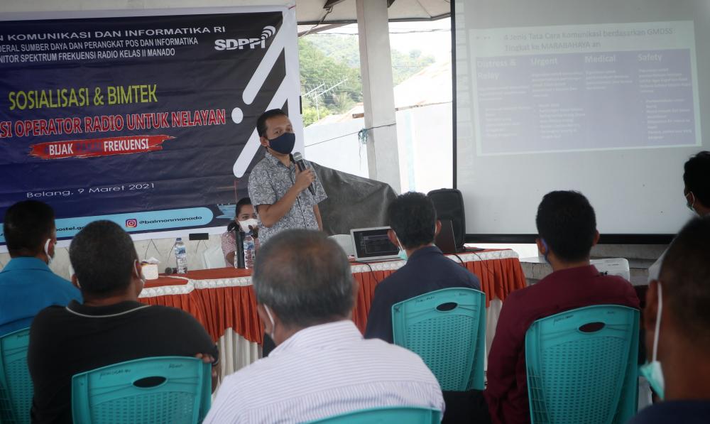 Bimbingan Teknis Sertifikasi Operator Radio (SOR) Non Solas untuk Para Nelayan di Pelabuhan Belang Minahasa Tenggara.Selasa (9/3/2021)