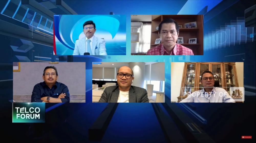 Menteri Komunikasi dan Informatika Johnny G Plate (kiri atas) dan  Dirjen SDPPI Ismail (kiri bawah) menjadi pembicara pada  seminar daring CNBC Indonesia bertajuk  Telco Forum 2021: 5G Masa Depan Komunikasi RI, Rabu (28/4/2021)