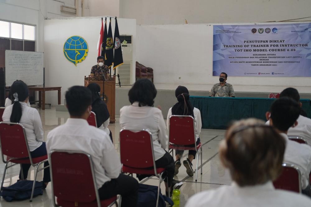 36 Peserta TOT Instruktur Radio Lulus 100 Persen