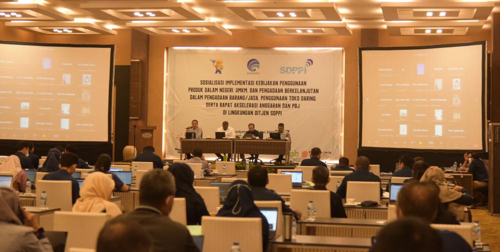 Para narasumber dan moderator dalam kegiatan Sosialisasi yang dilaksanakan di Yogyakarta, Rabu (18/05/2022).