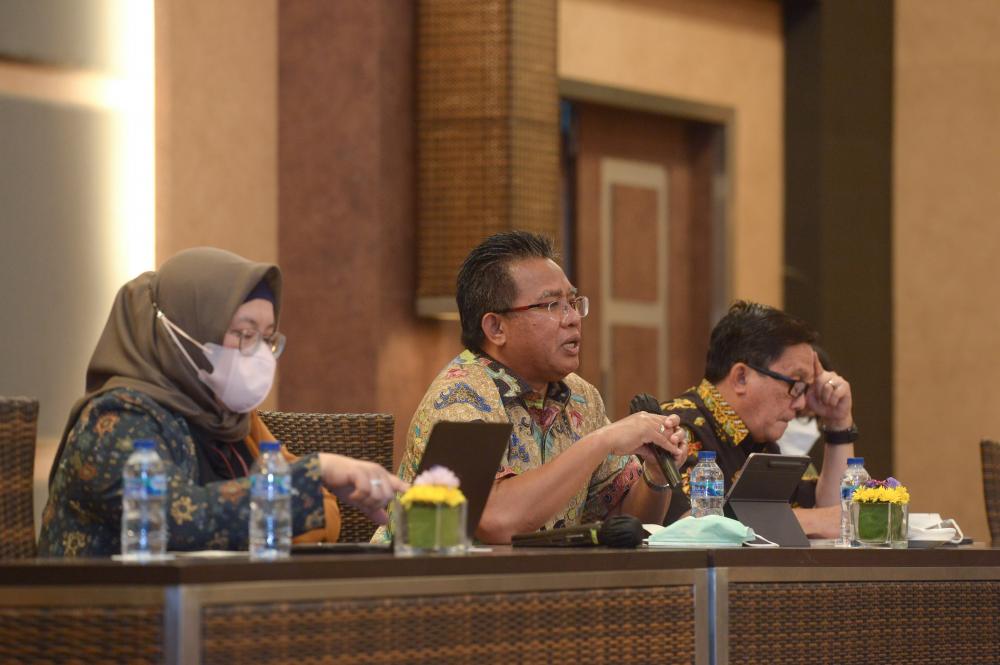 Plt Sekretaris Direktorat Jenderal Sumber Daya dan Perangkat Pos dan Informatika,Sabirin Mochtar saat membuka kegiatan Integritas Penanganan Sanksi Denda Administrasi Terhadap Pelanggaran Penggunaan Spektrum Frekuensi Radio dan Alat Perangkat Telekomunikasi, Kamis (19/5/2022).