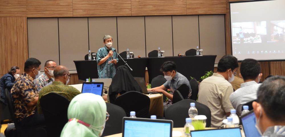 Ketua Tim Kerja Spektrum Frekuensi Radio 2 (SFR-2) Endarto, membuka kegiatan ToT para instruktur bidang perizinan stasiun radio, Kamis (16/6/2022). 