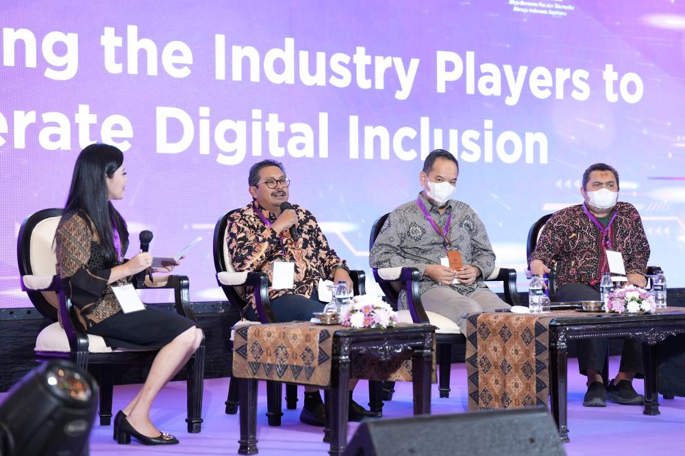 Dirjen SDPPI Ismail menjadi pembicara pada Digital Transformation Indonesia yang berlangsung di Jakarta, Kamis (04/08/2022).
