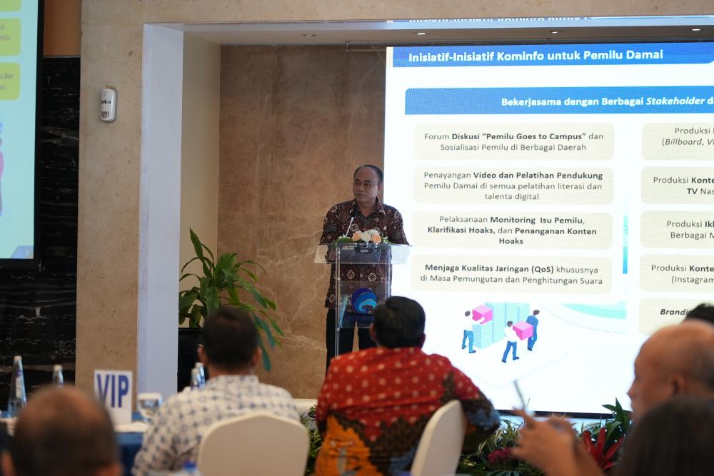 Menteri Kominfo Budi Arie Setiadi menyampaikan komitmen Kementeriannya untuk mengawal Pemilu damai dalam Jumpa Pers dengan rekan-rekan media, Selasa (03/10/2023).
