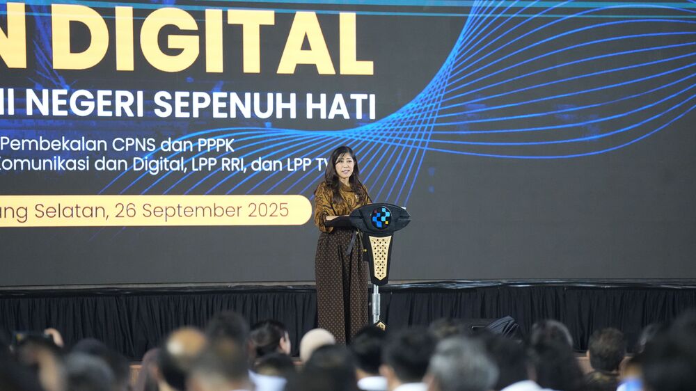 Menkomdigi: ASN Harus Melayani Dengan Sepenuh Hati