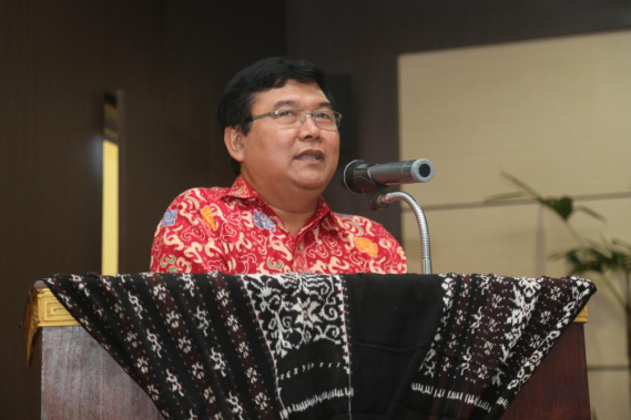 Ilustrasi: Sekditjen Sumber Daya dan Perangkat Pos dan Informatika, Sadjan, sedang memberikan sambutan