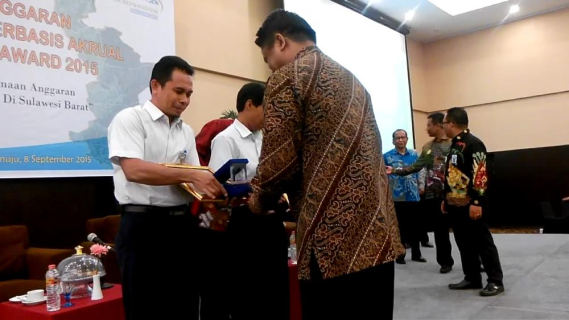 Ilustrasi: LOKA MONITOR SFR MAMUJU MENDAPATKAN PENGHARGAAN TREASURY AWARD 2015