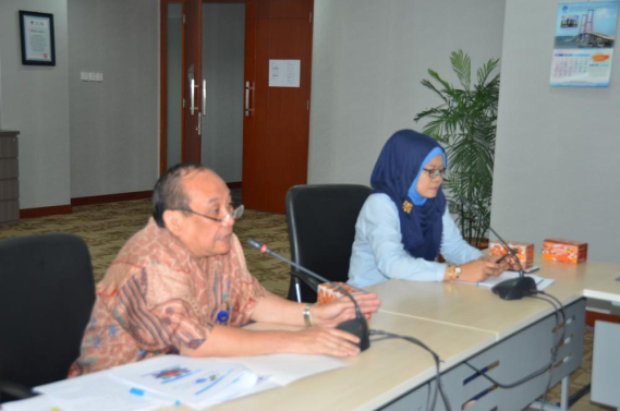 Ilustrasi: FOCUS GROUP DISCUSION :
UPAYA PENINGKATAN PELAYANAN PUBLIK DITJEN SDPPI