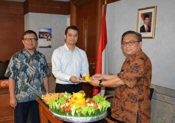 Ilustrasi: Pencanangan ditandai pemotongan tumpeng