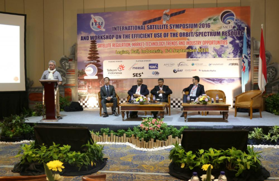 Ilustrasi: Kemkominfo dan ITU Gelar Workshop Jelang Simposium Satelit Internasional di Bali (6/9). Kegiatan tersebut dibuka oleh Chief Of Space Service Departement (SSD), Radiocommunication Bureau, ITU, Mr. Yvon Henri .