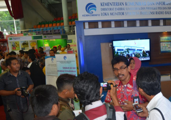 Ilustrasi: Kepala Loka Spekfrekrad Balikpapan, Heriyanto saat melakukan wawancara dengan awak media