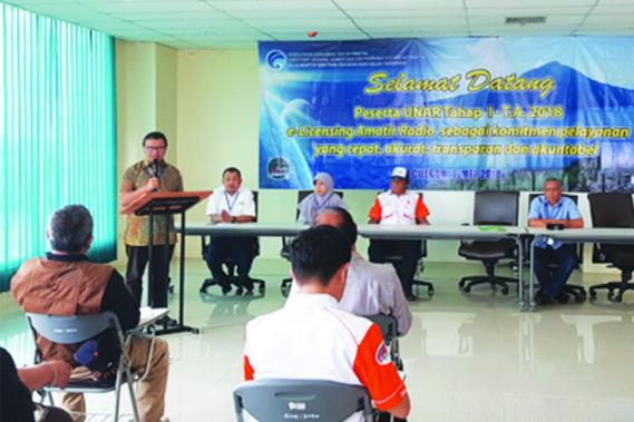 Ilustrasi: Direktur Operasi Sumber Daya Ditjen SDPPI Dwi Handoko memberikan sambutan saat membuka UNAR Tahap I Tahun 2018 Banten yang diselenggarakan Balmon SFR Kelas I Banten di Gedung Center of Excelent Fakultas Teknik Universitas Sultan Ageng Tirtayasa, Cilegon, Banten pada Minggu (6/5/2018).