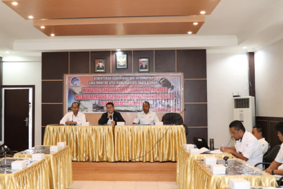 Ilustrasi: Loka Monitor SFR Kendari menyelenggarakan Analisa dan Evaluasi Hasil Penertiban 2018 di ruang rapat Lokamon SFR Kendari, Sulawesi Tenggara, Selasa (18/12/2018).
