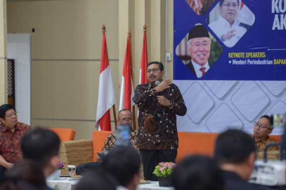 Ilustrasi: Dirjen SDPPI, Ismail saat menjadi narasumber pada acara Talkshow dan Seminar Nasional dengan topik “Membedah Potensi Kerugian Konsumen, Industri, Negara akibat Ponsel Black Market dan Solusinya”, Jakarta (2/8/2019)