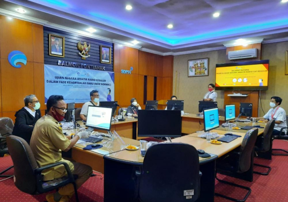 Ilustrasi: Dalam suasana Peringatan Hari Bhakti Postel ke-75 tahun 2020, pada tanggal 28 September 2020, Balmon Spektrum Frekuensi Radio Kelas II Pontianak menyelenggarakan Ujian Negara Amatir Radio (UNAR) Reguler.