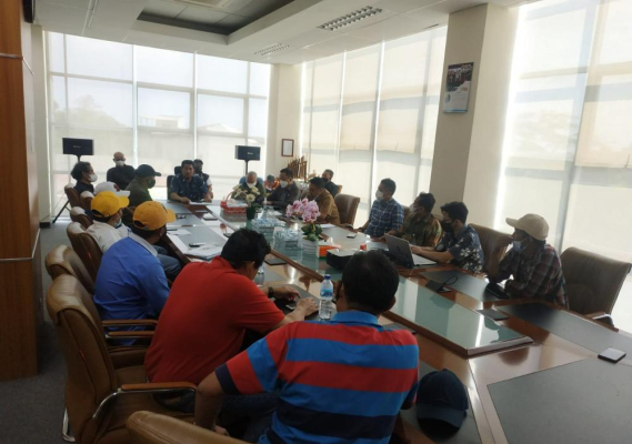 Ilustrasi: Sejumlah pemilik callsign melakukan audiensi ke kantor Balmon Bandung, Selasa (07/09/2021) dan berikrar akan mematuhi ketentuan hukum  yang berlaku dalam penggunaan spektrum frekuensi radio.