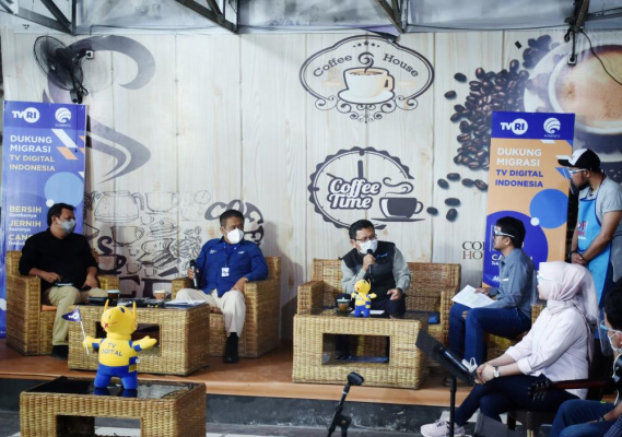 Ilustrasi: Balai Monitor Spektrum Frekuensi Radio (SFR) Kelas II Palu memanfaatkan momentum Hari Bhakti Postel Ke-76 dengan menggelar sosialisasi Analog Switch Off (ASO) dalam program talkshow di televisi lokal. (27/09/2021)