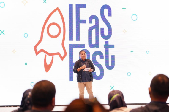 Ilustrasi: Plt. Sesditjen SDPPI Sabirin Mochtar membuka kegiatan Sosialisasi dan Sharing Session Ifasfest 2022, Rabu (15/06/2022).