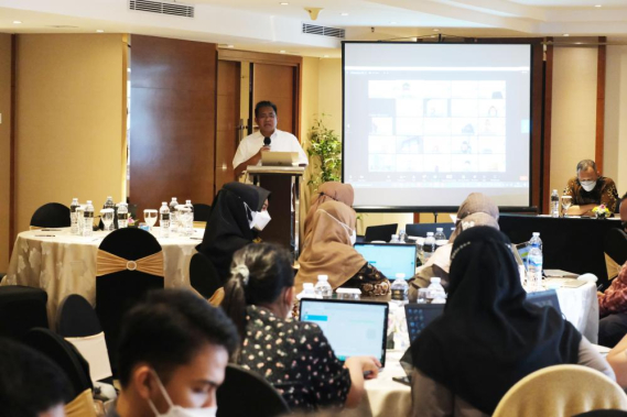 Ilustrasi: Plt. Sesditjen SDPPI Sabirin Mochtar membuka kegiatan Bimtek SAKTI modul komitmen di Semarang, Kamis (08/09/2022).