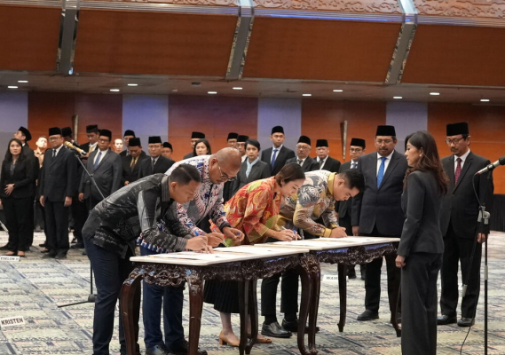 Ilustrasi: Tambah 7 (Tujuh) Pejabat Struktural, Menkomdigi Minta Dampak Nyata